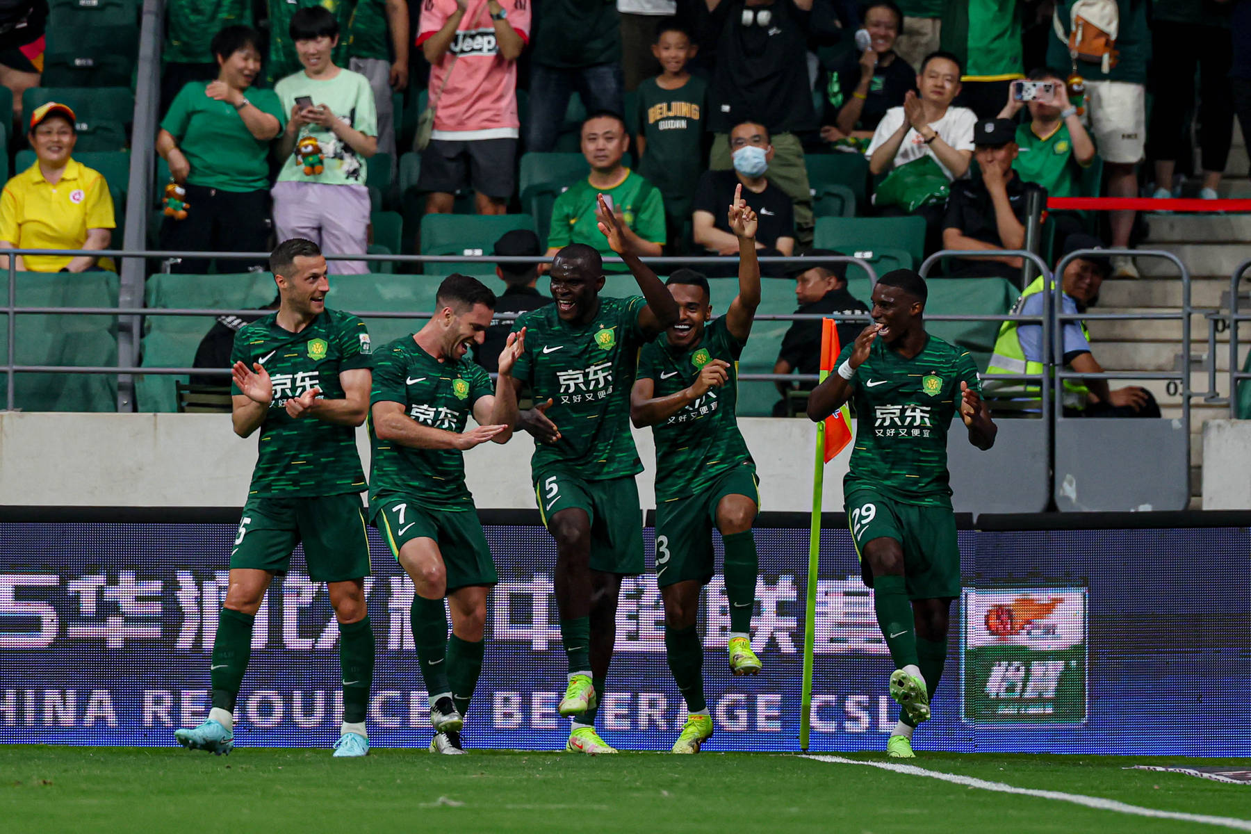 北京国安发布备战花絮,今晨内部沟通,中超任务艰巨,赛季目标并未改变的简单介绍 北京国安发布备战花絮,今晨内部沟通,中超任务艰巨,赛季目标并未改变的简单介绍